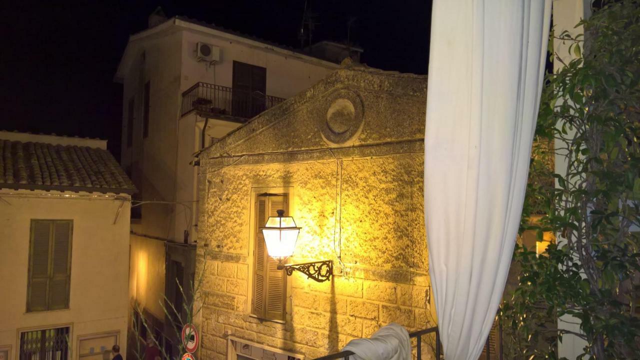 Centro E Spiaggia Ambra Anguillara Sabazia Eksteriør billede